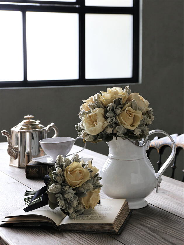 白バラアイスフラワーブーケ フランスやヨーロッパの輸入雑貨 家具 インテリアの通販 サラグレース