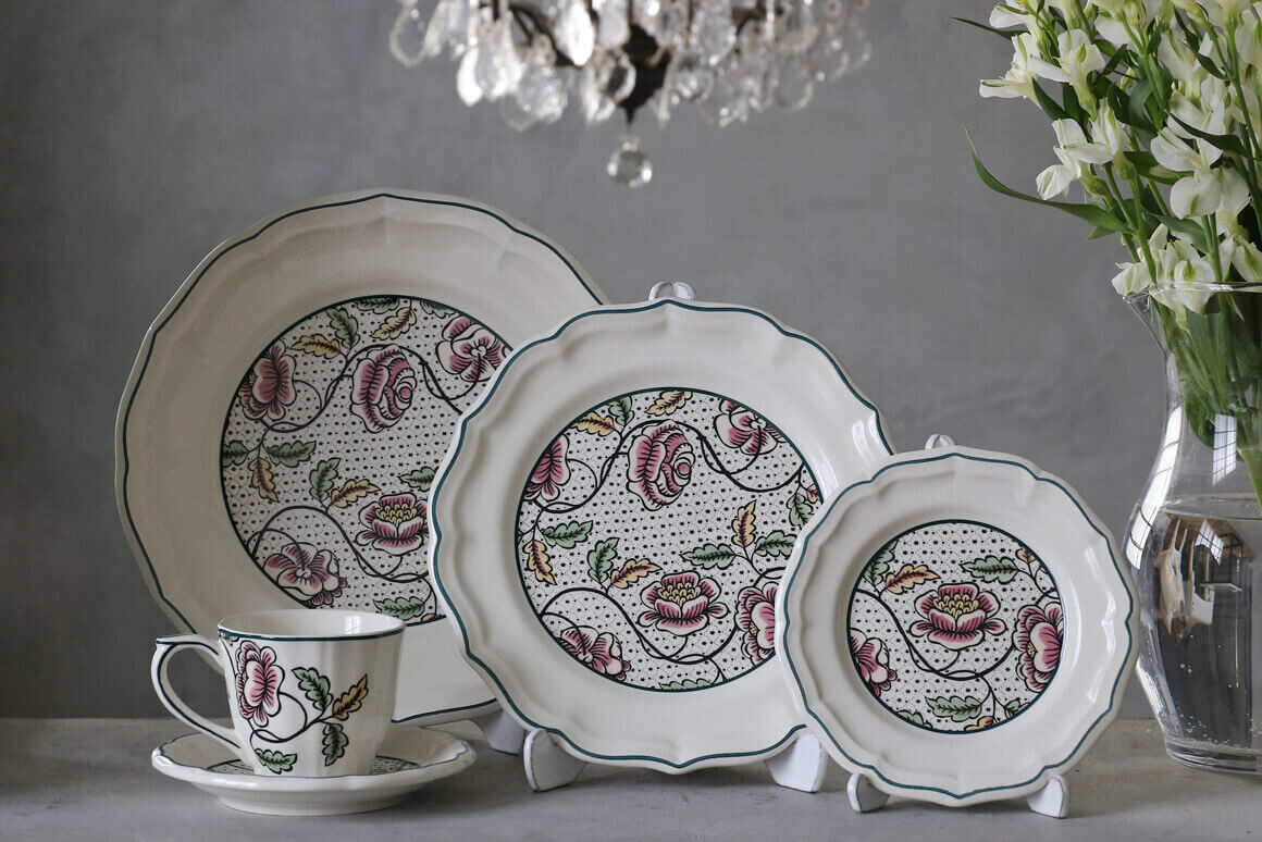 Gienǥȥץ졼Antoinette Poisson Dominote 󥢥ȥͥåȥݥ諒 Gien Antoinette Poisson Dominote Dessert Plate