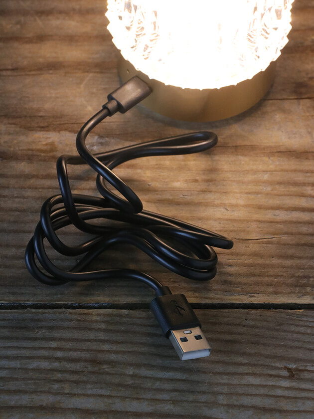 Fiorira un Giardino LED �ơ��֥����DIAMOND������� �ե�����饦�󥸥��ǥ�����