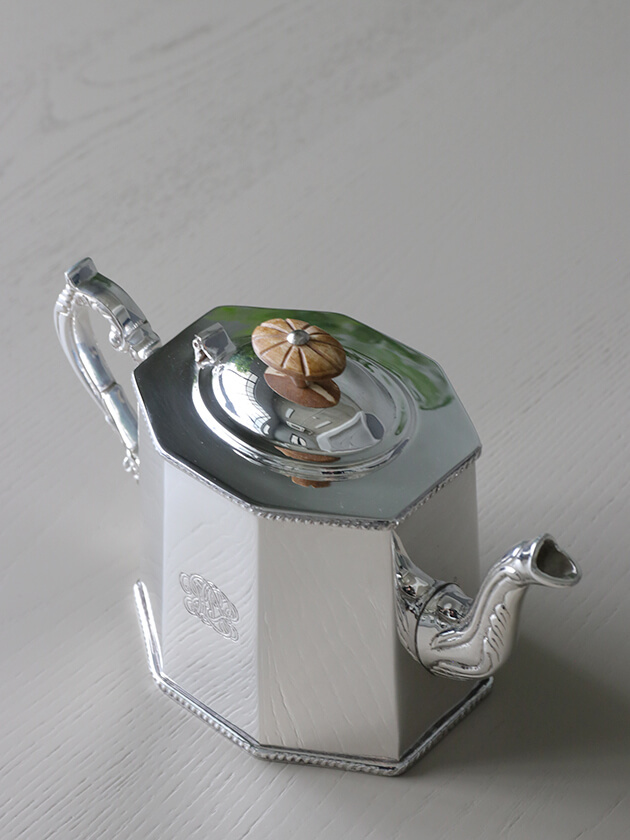 Royal Family����С��ƥ����ݥå�Lana �������ե��ߥ꡼