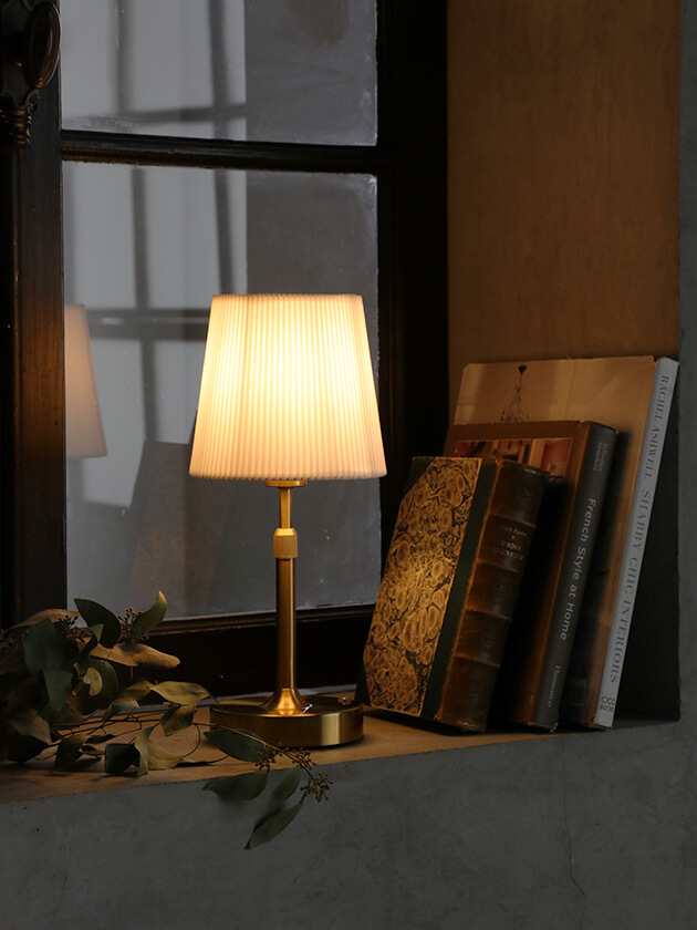 Nordic LED �ơ��֥����GOLD���ȥ�å��ե��֥�å��������� (���ż�))