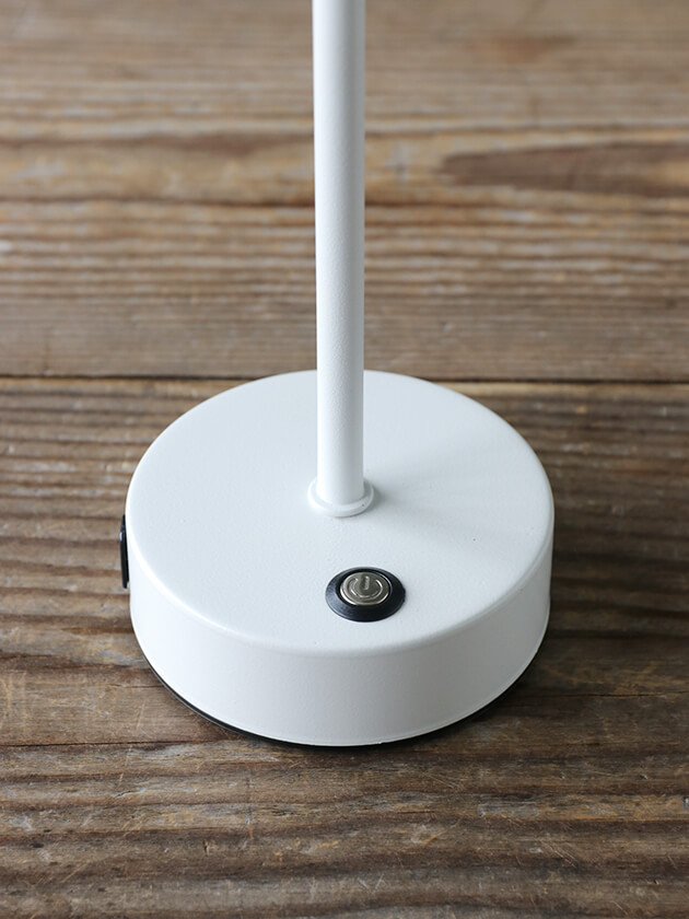 Nordic LED �ơ��֥����WHITE �ܡ��� (���ż�)