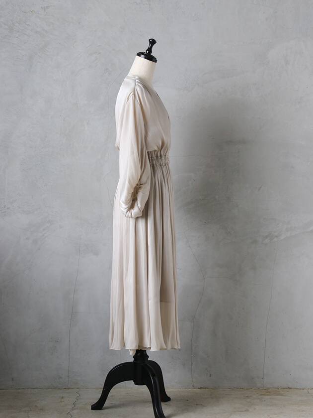 arobe アローブ　新品長袖フリルワンピース　サイズ2 2_000000026304.jpg?1737438156