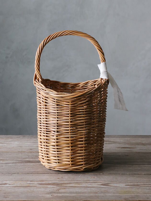 �饿��ϡ��֥Х����å�Anika