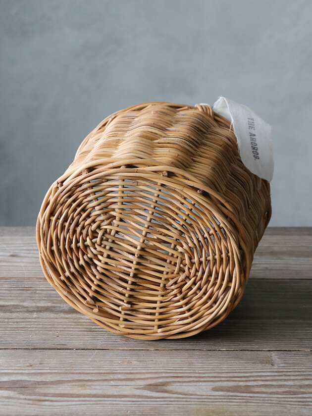 �饿��ϡ��֥Х����å�Anika