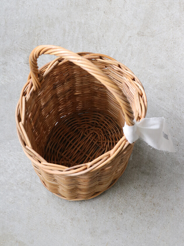 �饿��ϡ��֥Х����å�Anika