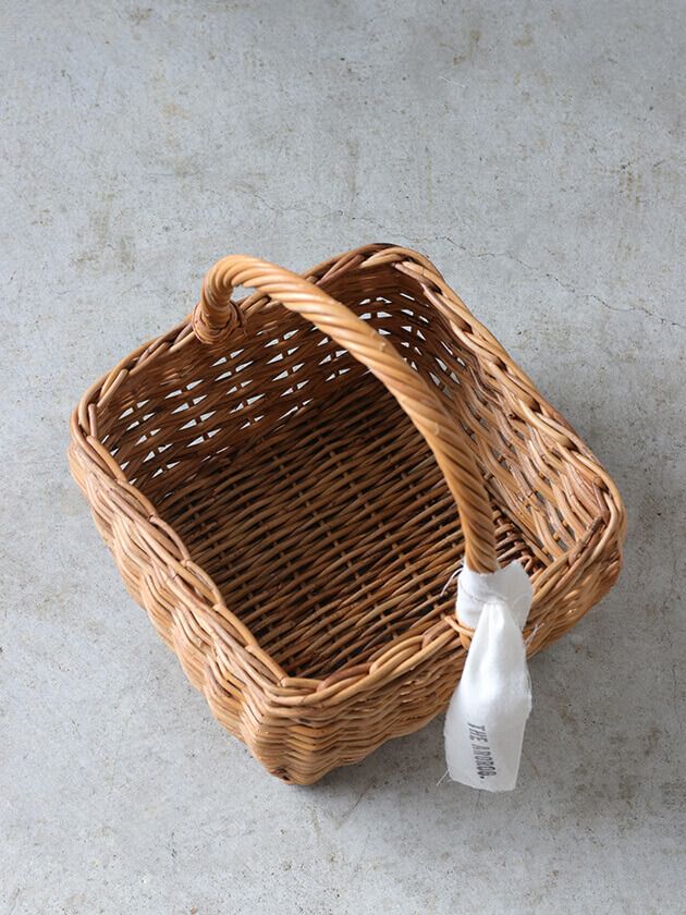 �饿�󥰥꡼��Х����å�Anika ��������