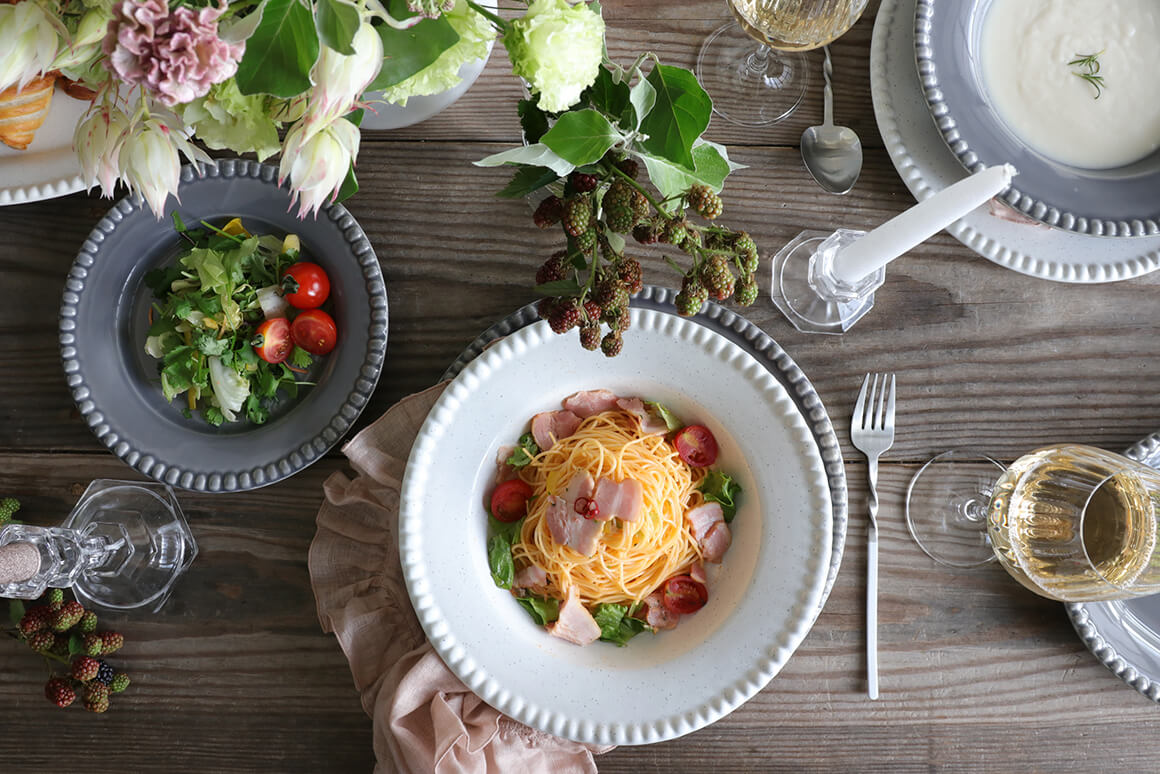 PotteryJo�����ס��ѥ����ץ졼��DARIA�ۥ磻��26cm Stoneware �ݥ��꡽���硼