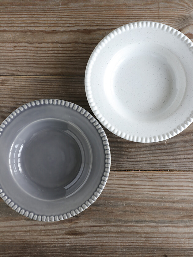 PotteryJo�����ס��ѥ����ץ졼��DARIA�ۥ磻��26cm Stoneware �ݥ��꡽���硼