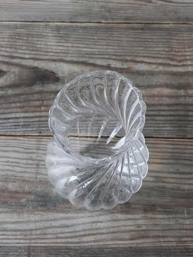 A Lot �ե��١��� Twisted Bubble ���̤��鸫���ͻ�