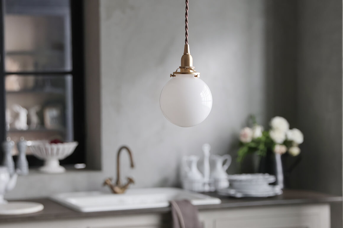 Luste�ڥ����ȥ��ץܡ���ۥ磻�ȥ��饹