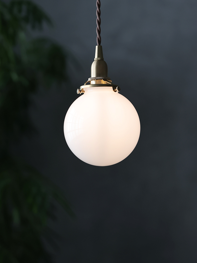 Luste�ڥ����ȥ��ץܡ���ۥ磻�ȥ��饹