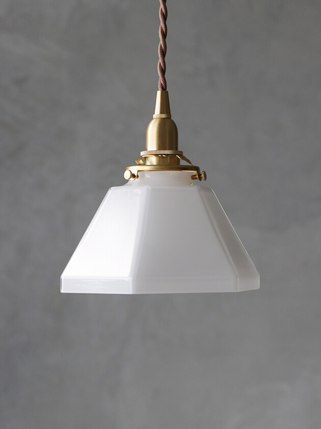 Luste�ڥ����ȥ��� Trape�ۥ磻�ȥ��饹