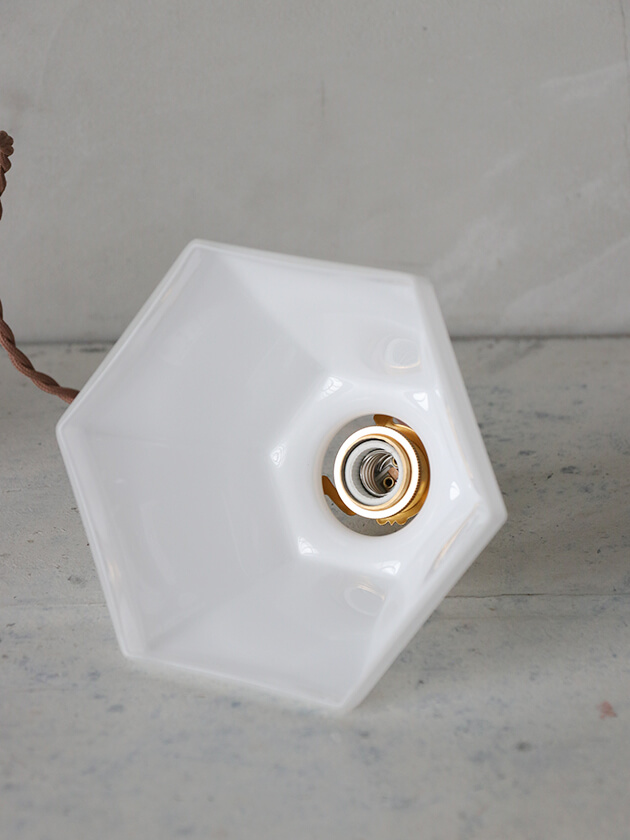 Luste�ڥ����ȥ��� Trape�ۥ磻�ȥ��饹