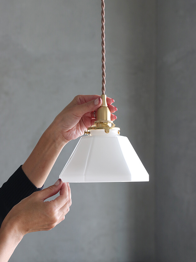 Luste�ڥ����ȥ��� Trape�ۥ磻�ȥ��饹