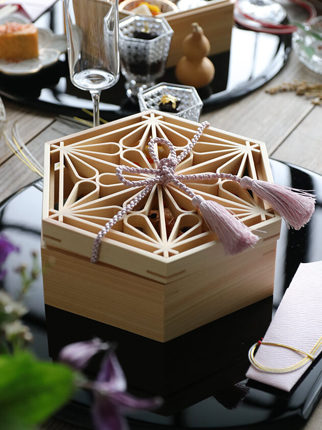 ξ˼ɳ �饤��å�4�ܥ��å�