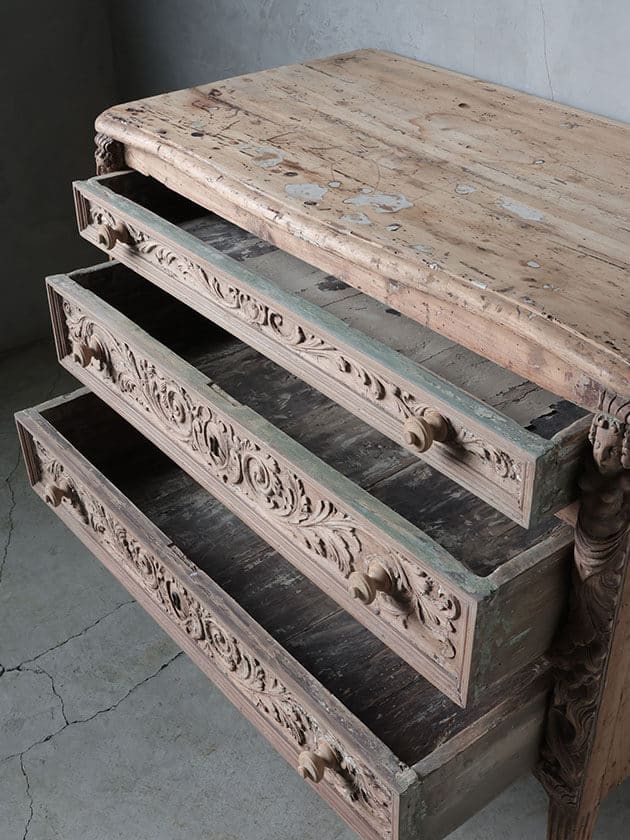 Gustavian Antique ウッドチェスト - サラグレース