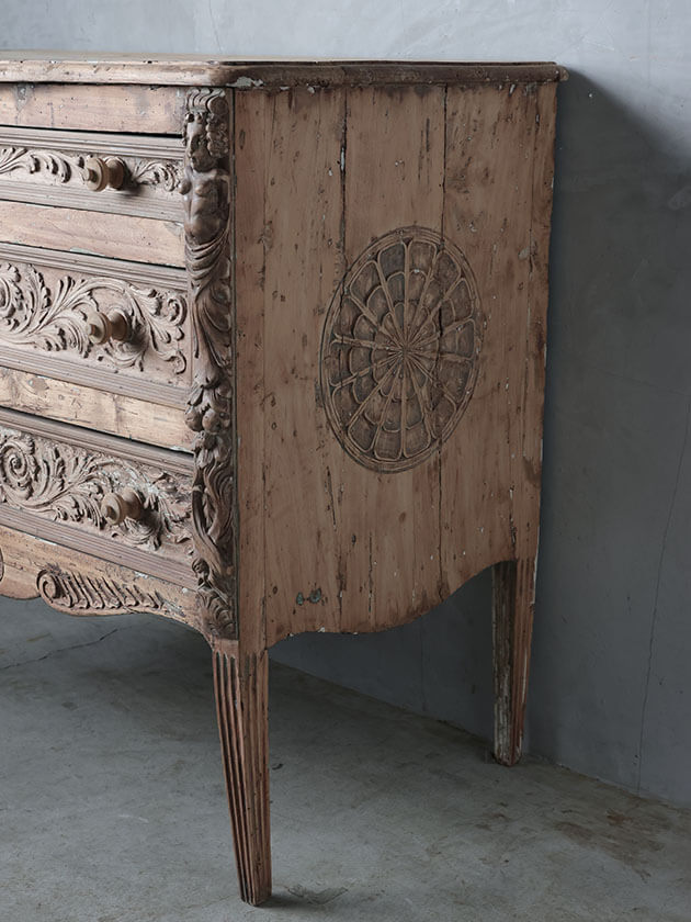 Gustavian Antique ウッドチェスト - サラグレース