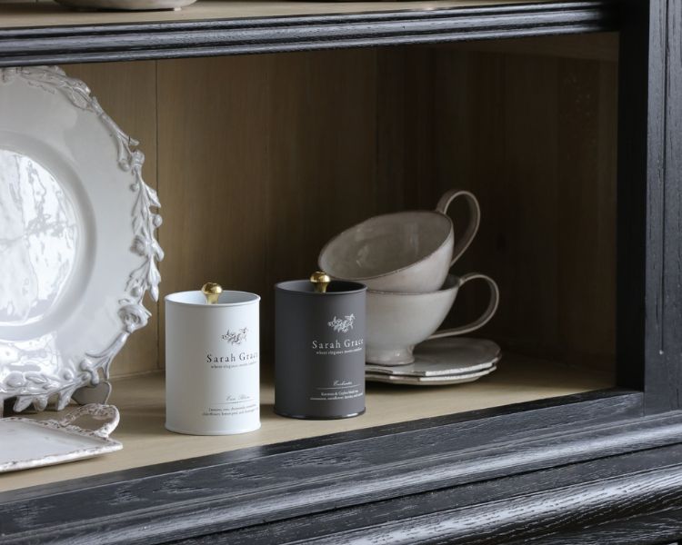 Sarah Grace���ꥸ�ʥ�ƥ���