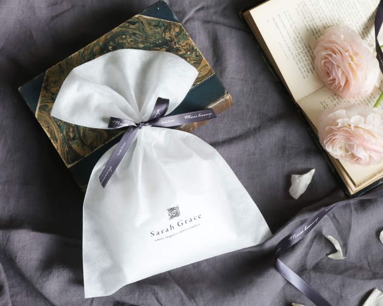 Sarah Grace���ꥸ�ʥ�ƥ���