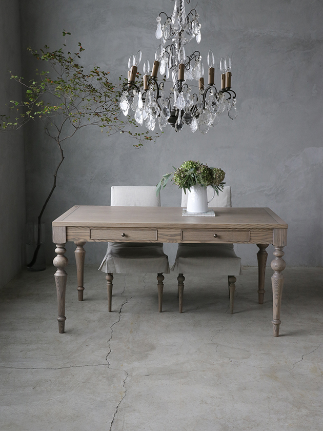 URBAN（アーバン）クラシカルでスタイリッシュな日本製の家具